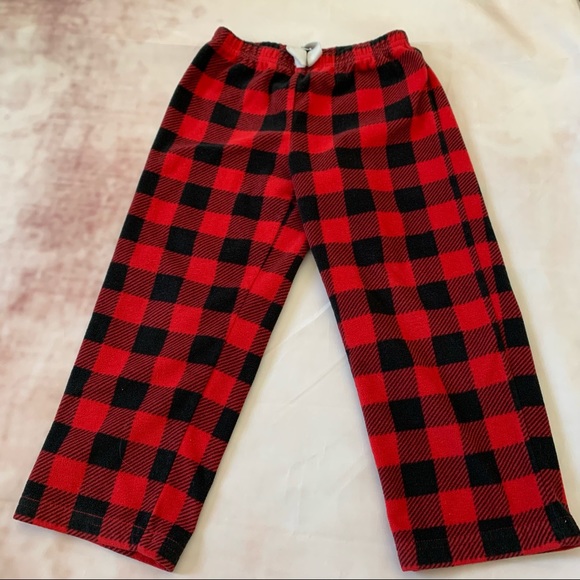 4/$20 Christmas kid pyjamas Carter’s 4T - Picture 1 of 3